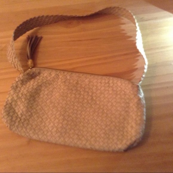 Handbag - Picture 2 of 3